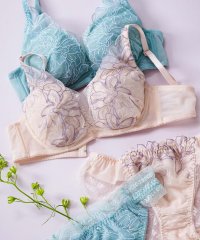 fran de lingerie/暑さに負けない軽い速乾シリーズすっきりラインの谷間メイクブラ 「ワンダーリフトブラ003 ブラジャー（ワイヤー有り）」 ブラジャー/506322174