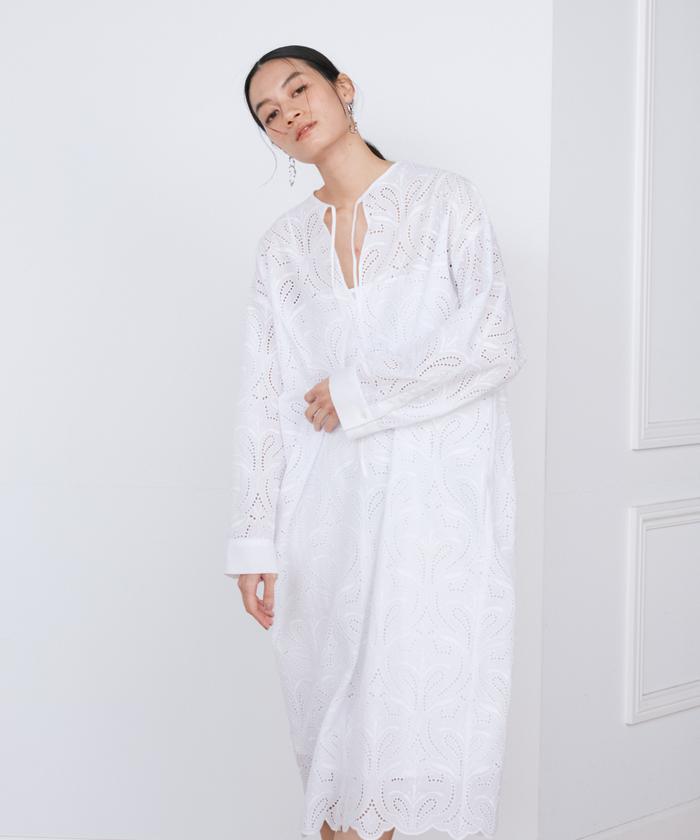 新品☆ グレースコンチネンタルのレースモチーフ刺繍入りカフタンワンピース カフタン刺繍ロングワンピース / GRACE CONTINENTAL | GRACE