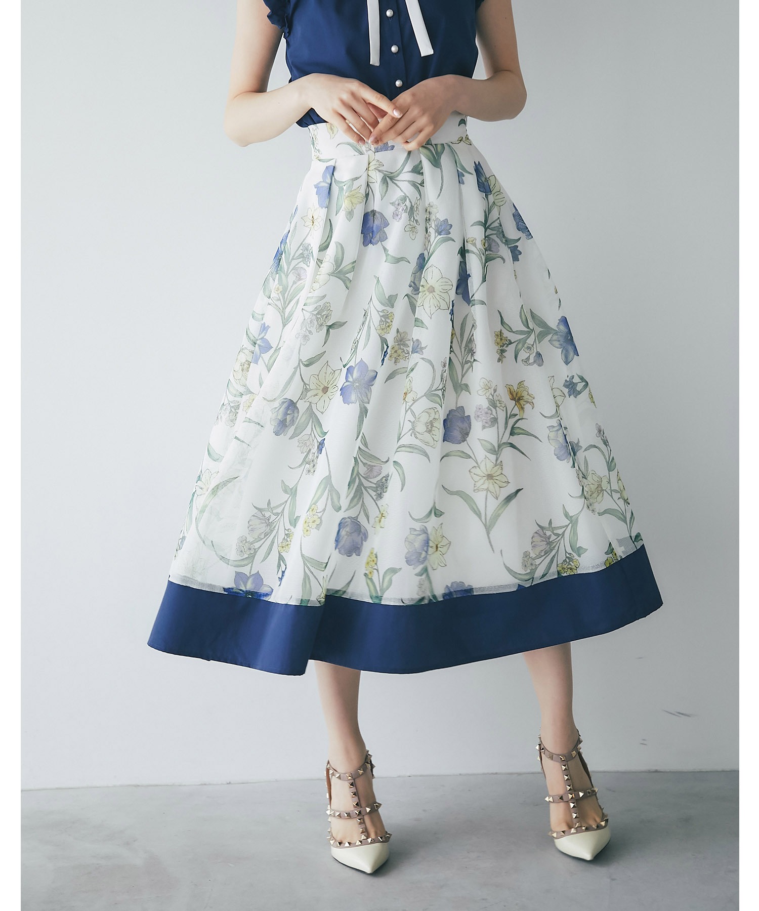 トッコクローゼット tocco closet フラワープリントバイカラー