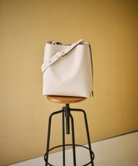 ROPE'/【A4対応】【通勤】【E'POR】Y BAG Shoulder Large（サイドジップショルダーバッグ）【WEB限定/一部店舗限定】【雑誌掲載】/505878979
