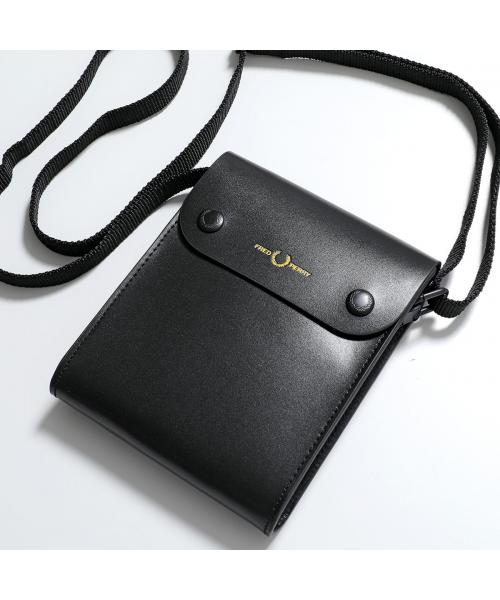FRED PERRY ショルダーバッグ BURNISHED LEATHER POUCH L4331 FRED PERRY ショルダーバッグ BURNISHED LEATHER POUCH L4331