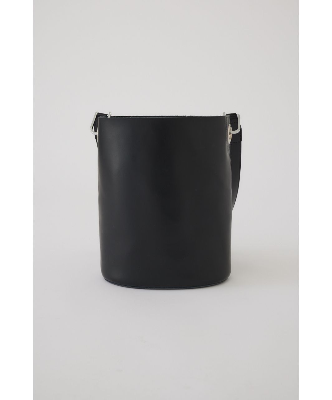 RIM.ARK(リムアーク) Leather bucket bag middle size