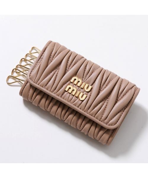 MIUMIU キーケース MATELASSE マテラッセ 5PG222 2FPP(506504172 MIUMIU キーケース MATELASSE マテラッセ 5PG222 2FPP(506504172