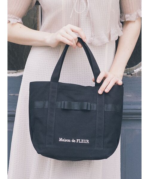メゾン ド フルール Maison de FLEUR キャンバススクエアトート