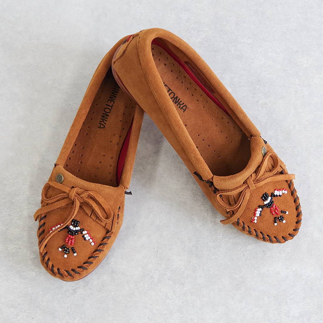 セール】ミネトンカ MINNETONKA 刺繍モカシン thunderbird