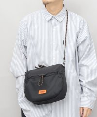 UNIVERSAL OVERALL/ユニバーサルオーバーオール UNIVERSAL OVERALL ショルダーバッグ メンズ レディース 斜めがけ バッグ 撥水 ナイロン 軽い 無地 シンプル/506592749