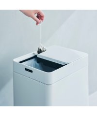Re･De/リデ Re・De Re・De リデ ゴミ箱 ごみ箱 ダストボックス 22L ふた付き 自動開閉 スリム スマート 小型 Bin SDB01Aー22WT [予約 /506599326