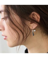 Audie a Muses/【金属アレルギー対応】パールビーズ＆ドロップ2wayピアス/506600047