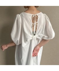 JUNOAH/ジュノア JUNOAH シボ加工バックオープンVネックワンピース【ペチスカートセット】/506605295