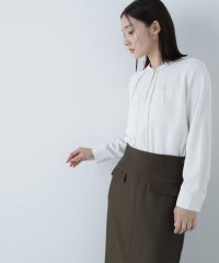 NATURAL BEAUTY BASIC/バイカラーラインタックブラウス　24AW/506616228