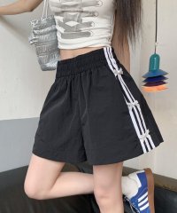 shopnikoniko/ショップニコニコ ShopNikoNiko サイドラインリボン ナイロン ショートパンツ ma 【即納】 韓国コーデ 韓スト バレエコア ダンス衣装 ボトムス /506672876