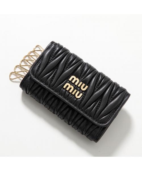 MIUMIU キーケース MATELASSE マテラッセ 5PG222 2FPP(506504172 MIUMIU キーケース MATELASSE マテラッセ 5PG222 2FPP(506504172