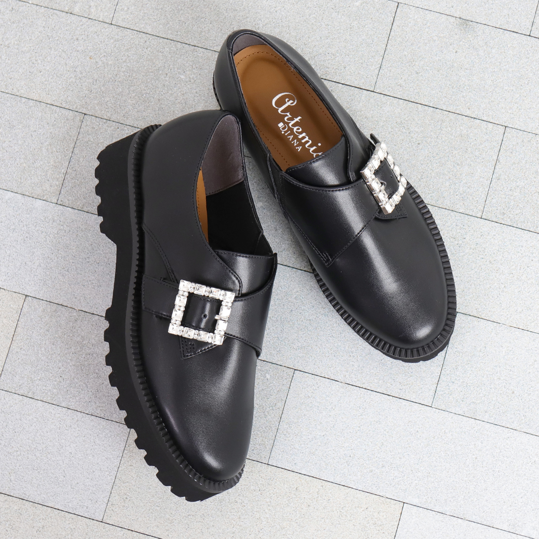 美品 DIANA ビジュー バックル ローファー セール 20%OFF】アルテミス バイ ダイアナ artemis by DIANA