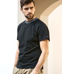 +phenix/プラスフェニックス +phenix 1PIU1UGUALE3 RELAX(ウノピゥウノウグァーレトレ リラックス)ネックロゴ半袖Tシャツ/506696084