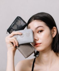 BEAURE/ビュレ Beau're ミニポーチ マルチ フラグメントケース キーケース パスケース イヤホンケース 小物入れ スマートキーケース 本革 Bー24027/506728002
