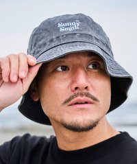 SUNNY SMITH/サニースミス Sunny Smith SUNNY SMITH 筆記体ロゴ刺繍ピグメント バケットハット/506551963