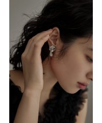 niana/ニアナ niana ビジューパールイヤリング 結婚式 お呼ばれ フォーマル オケージョン ゴールド シルバー 大ぶり ボリューム 華やか/506755561