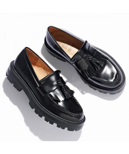 新発売 新商品 DIESELディーゼル】エナメルレザー タッセルローファードレス 靴