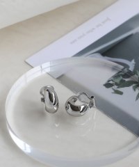 colleca la/コレカラ colleca la プランプドロップイヤリング/506835025