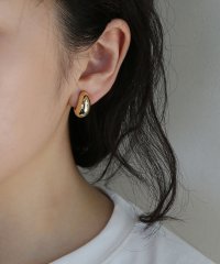 colleca la/コレカラ colleca la プランプドロップイヤリング/506835025