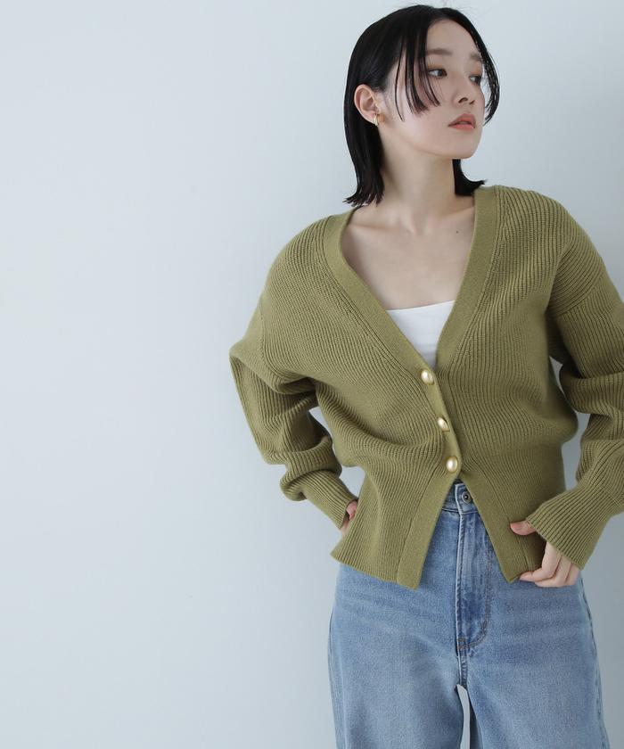セール】ゴールドボタンフォルムニットカーディガン 24AW