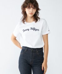 TOMMY HILFIGER/トミー ヒルフィガー TOMMY HILFIGER レギュラースクリプトクルーネックTシャツ/506550314