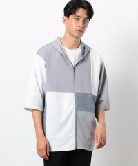 COMME CA ISM MENS/カラーブロック パッチワーク ジップパーカー（半袖）/506615698