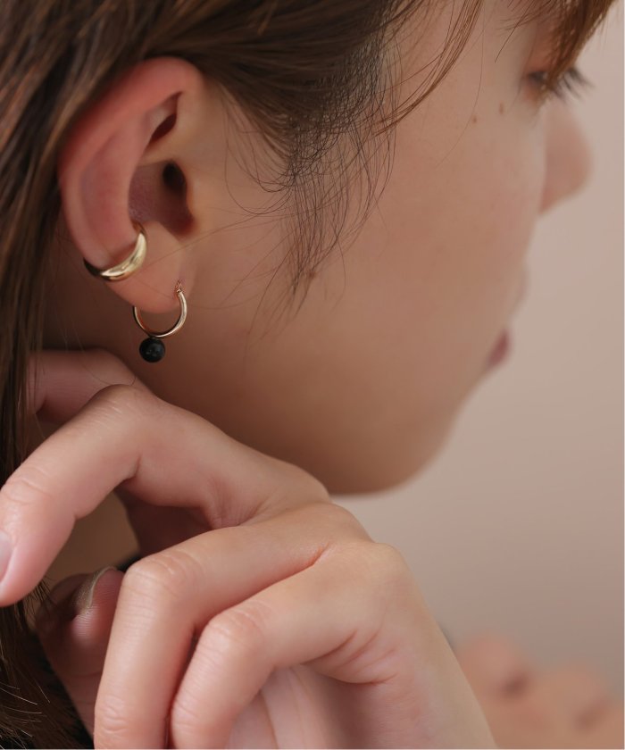 リラ Lilas ゴールド フープピアス 10金 スクリュー角パイプフープピアス K10（両耳）（ピアス（両耳用