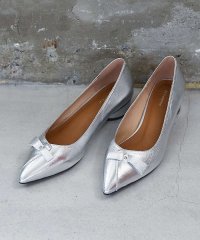 Au BANNISTER/リボンモチーフローヒールパンプス/506845200
