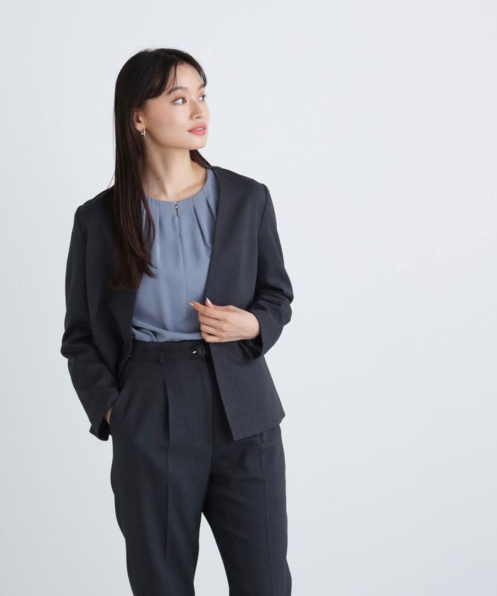 ナチュラルビューティーベーシック ノーカラー セットアップ  パンツ 紺 ナチュラルビューティーベーシック ノーカラー セットアップ