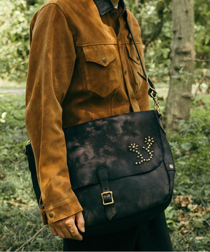 クーポン】×VASCO/ヴァスコ/ROUGHOUT POSTMAN SHOULDER BAG