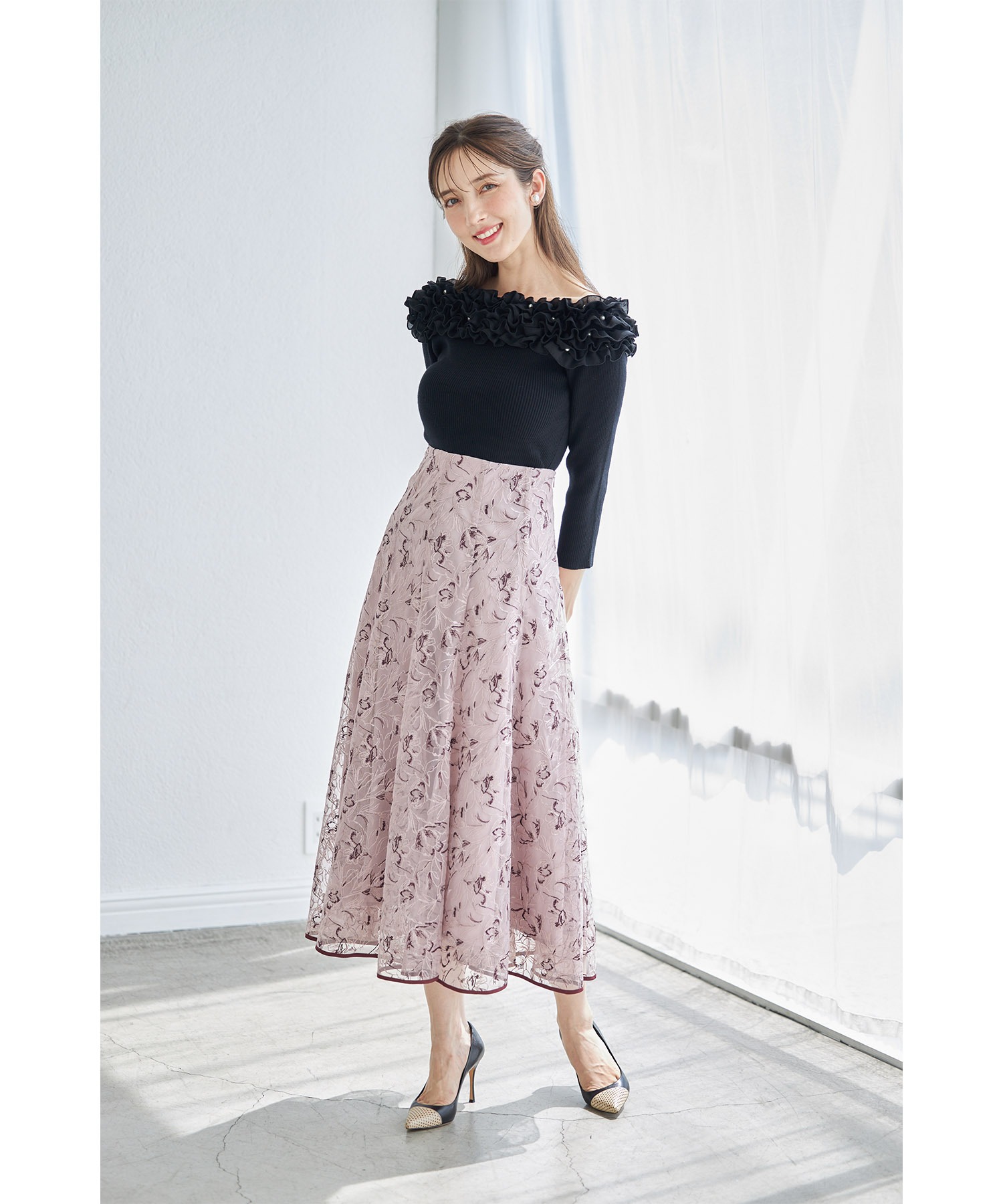 トッコクローゼット tocco closet ラインフラワー刺繍×裾 トッコクローゼット tocco closet ラインフラワー刺繍×裾
