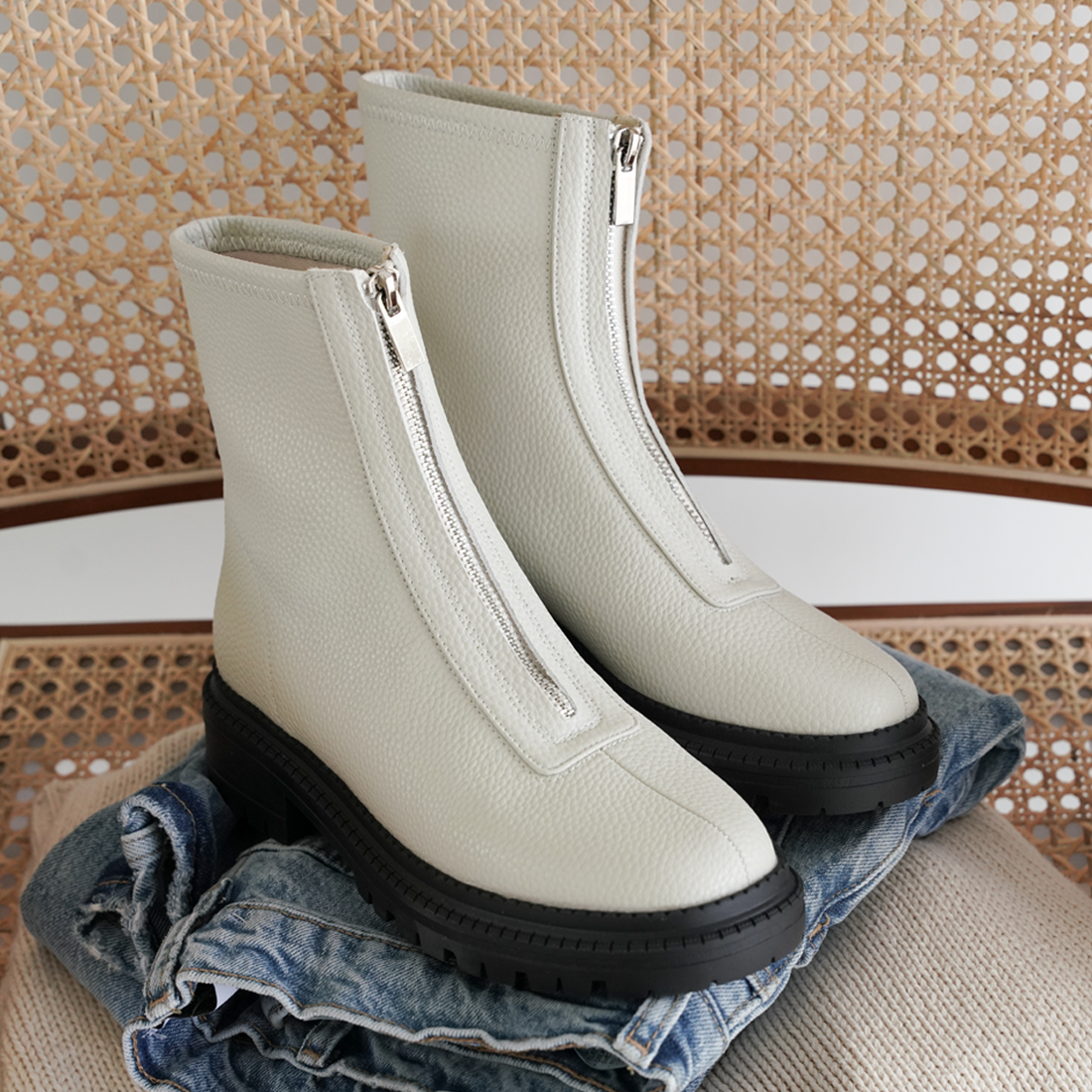 I NEED MORE SHOES ウール　ダブルフェイスコート　ホワイト　38 本格派ま！ お気に入り】 ダブルフェイス ホワイト 38 SHOES I