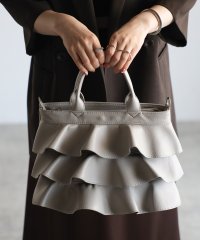 GUSCIO/グッシオ GUSCIO PUレザーフリルトートバッグ ショルダー付き/506887222