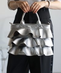 GUSCIO/グッシオ GUSCIO PUレザーフリルトートバッグ ショルダー付き/506887222