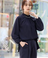 Flolia/フロリア Flolia タックパールペプラムプリーツブラウス・テーパードパンツの2点セットアップフォーマルセレモニースーツ【洗える】/506887667