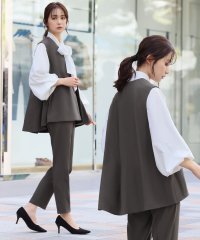 Flolia/フロリア Flolia Vネックジレ・ボウタイブラウス・テーパードパンツのセットアップフォーマルセレモニースーツ【洗える/ストレッチ】/506887675