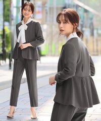 Flolia/フロリア Flolia ペプラムノーカラージャケット・ボウタイブラウス・テーパードパンツの3点セットアップフォーマルセレモニースーツ【洗える】/506887677