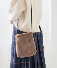 welleg sellect/ウェレッグ セレクト welleg sellect マグネットボタン付き ミニ ファーポシェット/506888719