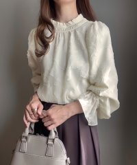FILLOU/フィルー FILLOU FILLOU フリルカラーフラワージャガードブラウス/506887416