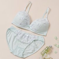 palissee/パリーゼ Palissee ミルキーフラワー ノンワイヤーブラ＆ショーツ【返品不可商品】/506904049