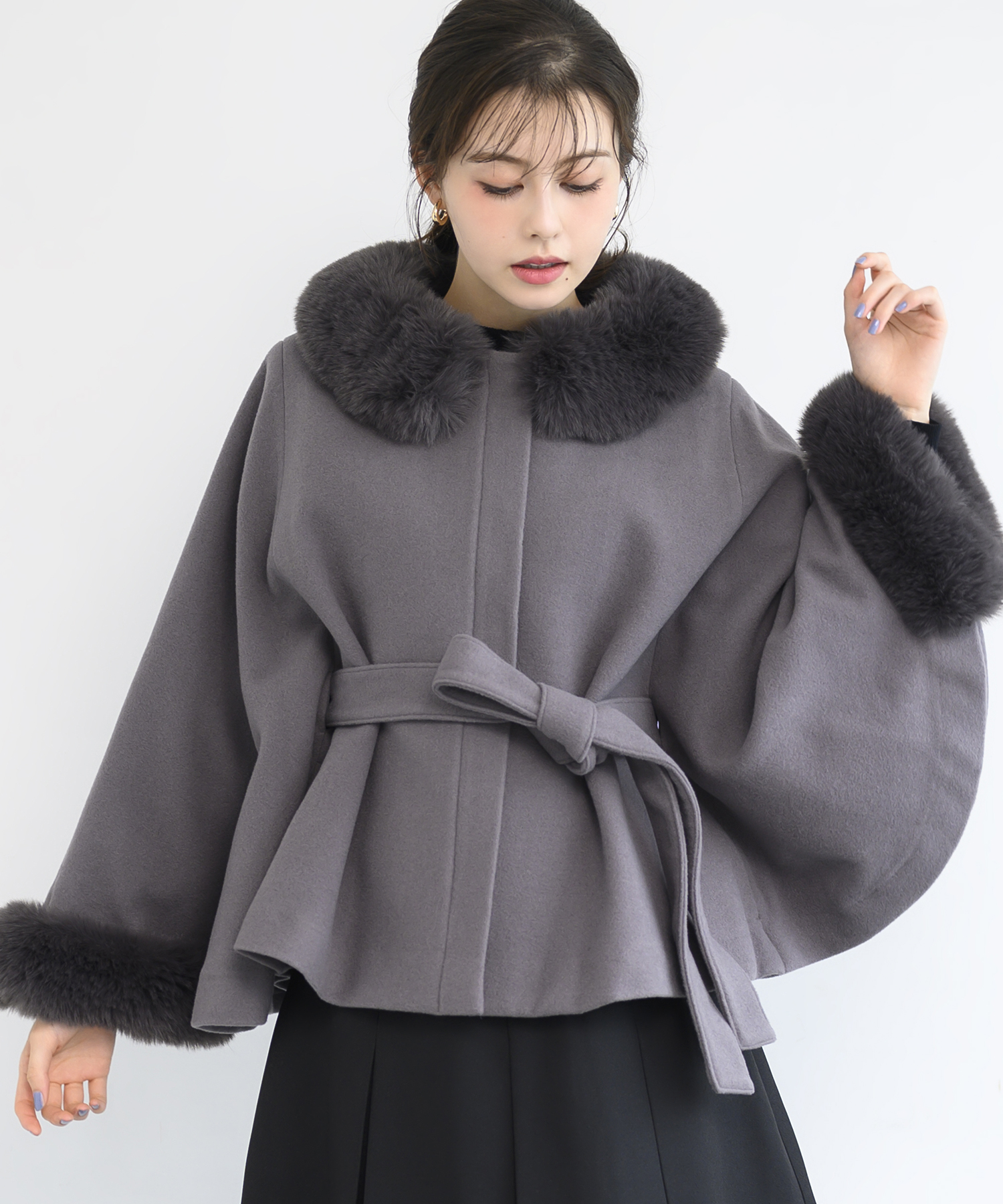 【ほぼ未使用】MISCH MASCHエコファーポンチョコートチャコールグレー ミッシュマッシュ ポンチョコート