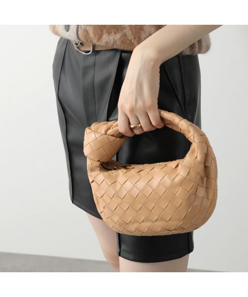 BOTTEGA VENETA(ボッテガヴェネタ) サコッシュ　ネックポーチ BOTTEGA VENETA(ボッテガヴェネタ) サコッシュネックポーチ