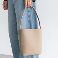 I NEED MORE SHOES/アイニードモアシューズ I NEED MORE SHOES ONE HANDLE LEATHER TOTE 【hayes】/506925782