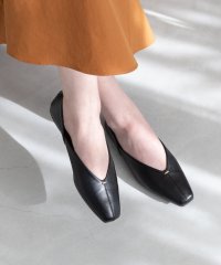 welleg/ウェレッグ welleg Vカット ゴールドアクセント 極やわパンプス/506925987