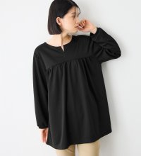 Viola e Viola/ヴィオラ エ ヴィオラ Viola e Viola なめらかポンチ キーネックチュニック/506929198