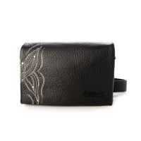 Desigual/デシグアル Desigual 蝶の刻印が入った合成皮革のハンドバッグ/506951386