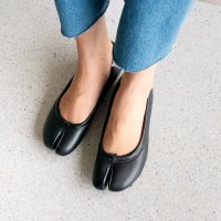I NEED MORE SHOES/アイニードモアシューズ I NEED MORE SHOES TABI TOE FLAT SHOES 【106－1】/507004068