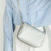 I NEED MORE SHOES/アイニードモアシューズ I NEED MORE SHOES PATTED CROSSBODY BAG 【barrett】/507004089