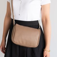 I NEED MORE SHOES/アイニードモアシューズ I NEED MORE SHOES PATTED CROSSBODY BAG 【barrett】/507004089